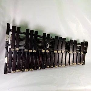 Musser M67 2.5 Octave Xylophone with Kelon Bars+Resonators Marching Percussion66 - Picture 1 of 6