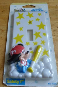 *Walt Disney Wall Plate Electric Light Switch Cover - Mickey with Baseball Bat ! - Imagen 1 de 2