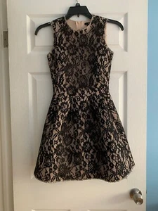 H&M Black Lace Dress Size 4 Tan Lined Sleeveless Zip Back - Picture 1 of 12