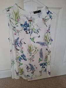 Ladies Sleeveless white patterned flowy summer top Size 12 F&F pre owned - Picture 1 of 6