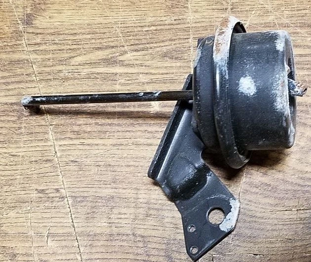 Válvula actuador de derivación de entrada de sobrealimentador Thunderbird SC 1989-1995 3,8 L Foto 1 de 4