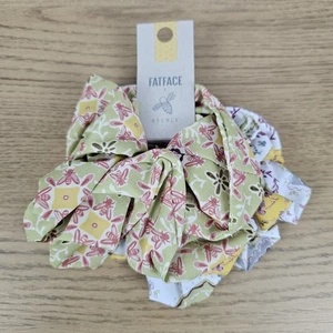 Fat Face X Beeble 2x Scrunchies Set Pretty Fabric Hairband Floral Bee Print New - Picture 1 of 6