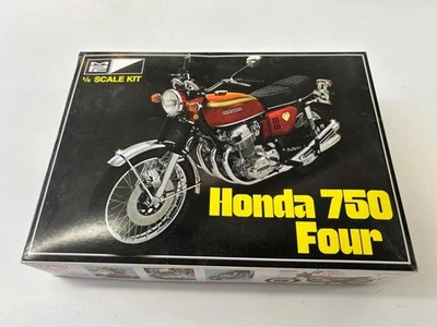 M19B Seald 2015 Rare MPC Honda 750 Four HUGE 1:8 Kit MPC 827/12 motorcycle model - Image 1 of 2