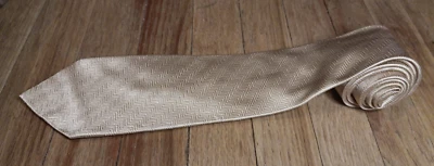 Vintage  Hand Made Silk Necktie Gold Herringbone Design Unbranded VTG Neck Tie - Image 1 of 4