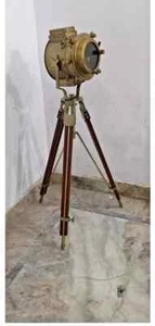 Lámpara de pie trípode luz náutica de diseño antiguo reflector decoración del hogar - Imagen 1 de 8