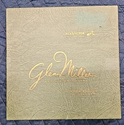 Glenn Miller His Orchestra Limited Edition Volume One Box Set Of 9  45's - Image 1 of 4