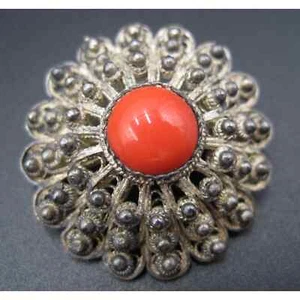 Chinese Export Round Silver Filigree Cannetille and Coral Brooch circa 1930s - Picture 1 of 3