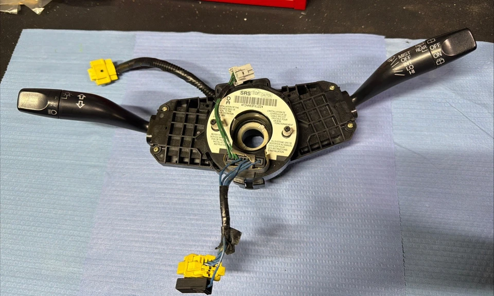 2002-2005 HONDA CIVIC  SI EP3 hatchback turn signal wiper switch combo 2.0 dohc - Image 1 of 1