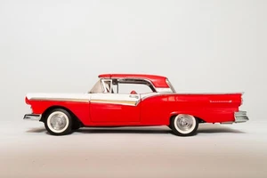 Franklin Mint 1957 Ford Skyliner Retractable Roof Convertible - Picture 1 of 14