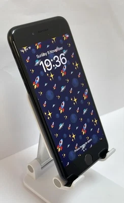 Apple iPhone SE (2nd Gen) - MHGP3ZD/A A2296 - 64GB Black - Unlocked Very good - Image 1 of 4