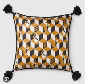 GUCCI Conejo Cojín Almohada Colección Año Nuevo Lunar Seda Cuadrado G Camel Negro - Imagen 1 de 1
