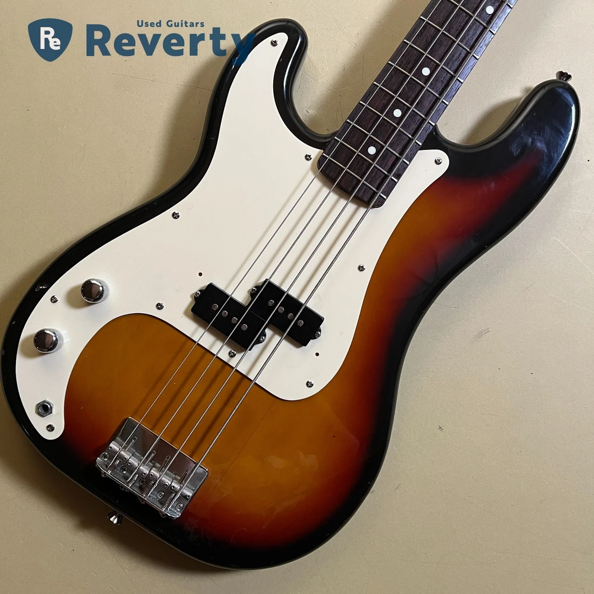 Preços baixos em Guitarras Fender Precision baixo canhoto 4 cordas