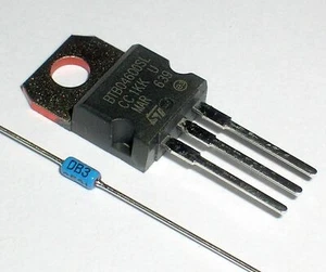 20pcs BTB04-600SL Triac SGS-THOMSON 600V 4A +10pcs DB3 ST *02 - Picture 1 of 1