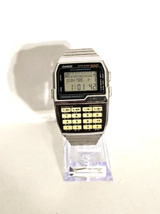 Vintage Casio Data Bank 300 Calculator Watch - Picture 1 of 4