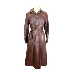 Vintage 70er Jahre Ochsenblutroter Trenchcoat Echtleder von New England Gr. 14 - Bild 1 von 9