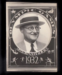 1932 LOS ANGELES OLYMPICS BOATER HAT DAPPER HAPPY MAN ~ 1932 PHOTOBOOTH PHOTO - Picture 1 of 1