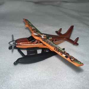 MATCHBOX 2015 SKY BUSTERS SB-65 CESSNA CARAVAN NORTH COUNTRY OUTDOOR EXPEDITIONS - Picture 1 of 7