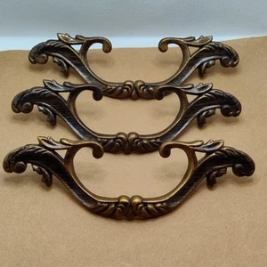 Set Of 3 Vintage French Provincial Furniture Drawer Pulls~Brass/Bronze - Picture 1 of 10