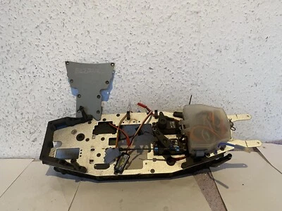 LOSI-LST-XXL-Chassis/Empfänger-Box/Servo-Saver - Bild 1 von 4