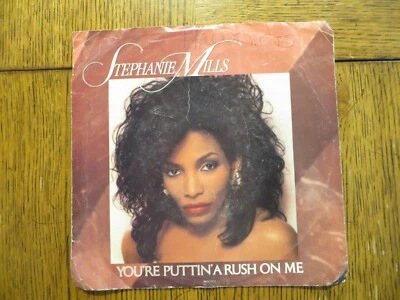 Stephanie Mills – (You're Puttin') A Rush On Me - 1987 - MCA-53151 7" Single VG Foto 1 de 4