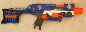 Nerf N-Strike Elite Stockade Blaster Semi-Automatic Dart Gun 8+ with Darts - Picture 1 of 5