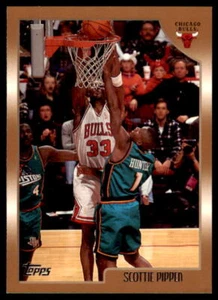 1998-99 Topps Basketball Scottie Pippen Card # 1 Chicago Bulls - Picture 1 of 2