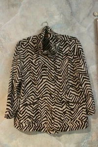 CHICO’S Animal Print Dark Chocolate Brown Cream Jacket Size 2 Super Cute! - Picture 1 of 11