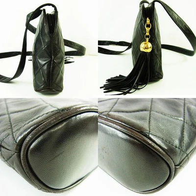 Chanel Quilted Lambskin Fringe ShoulderBag Black Gold Hardware Leather Crossbody - Imagem 1 de 4