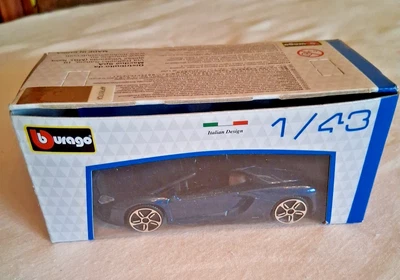 MODELLINO AUTO SCALA 1: 43 CON SCATOLA CONDIZIONI DA FOTO - Immagine 1 di 4