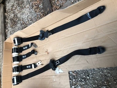 Cinturón de seguridad BMW E60 M5 528i 525i 530i 528xi 530 545i 550i 535i 525 550 2004-2010 Foto 1 de 4