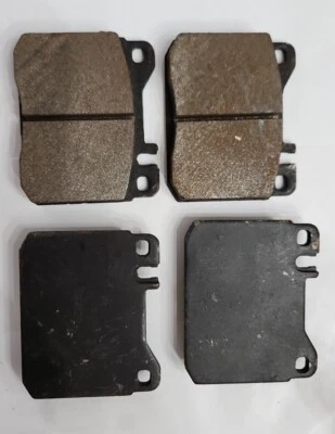 Juego de pastillas de freno de cerámica premium centradas delanteras para Mercedes-Benz 380SL 1981-1985 Foto 1 de 3