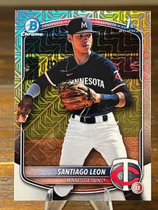 2025 Bowman Chrome #BCP-247 Santiago Leon 1st Bowman Mega Mojo Refractor Twins - Bild 1 von 2