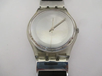 RELOJ SWATCH VINTAGE 2001 MODELO GK 350 RARO TRENZADO CROMO CARA NUEVO FUNCIONA USADO Foto 1 de 4