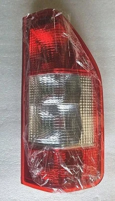 2002-2006 DODGE Freightliner Sprinter 2500 3500 PASSENGER Tail Light Taillight - Image 1 of 2