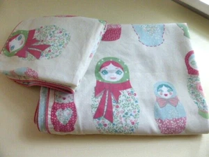 LOVELY Fresh & Clean RUSSIAN DOLLS Single DUVET SET by 'NEXT' : Very Light Use ✔ - Picture 1 of 13