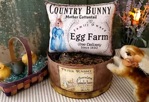 OLD PRIMITIVE VINTAGE SHABBY STYLE EASTER COUNTRY BUNNY RABBIT EGG FARM PILLOW - Picture 1 of 10