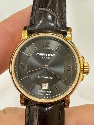 Reloj Certina 1888 Automático Fecha Damas Hecho en Suiza Cristal de Zafiro Foto 1 de 4