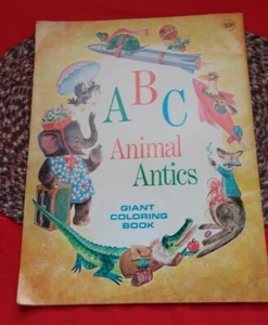 Libro da colorare grande gigante vintage 1973 ABC Animal Antics Playmore Waldman INUTILIZZATO - Foto 1 di 4
