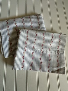 Treasures By Rachel Ashwell Blue Ticking Stripe Roses 2 Standard Pillowcases - Picture 1 of 7