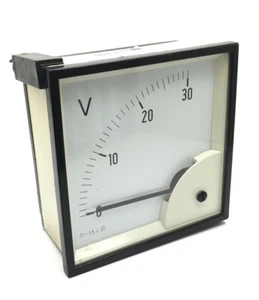 Hobut 0-30v Analoge Volt Meter Type D96 96x96mm - Picture 1 of 6