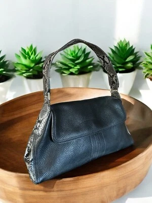 Vtg Kenneth Cole NY Handbag Black Pebbled Leather Shoulder Bag Gray Snake Print - Изображение 1 из 4