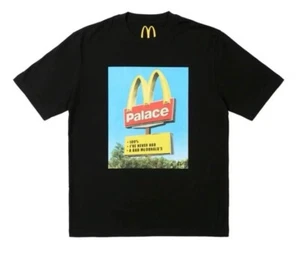 Palace x McDonalds Sign Skateboard T-Shirt Gr. L *NEU* - Bild 1 von 1