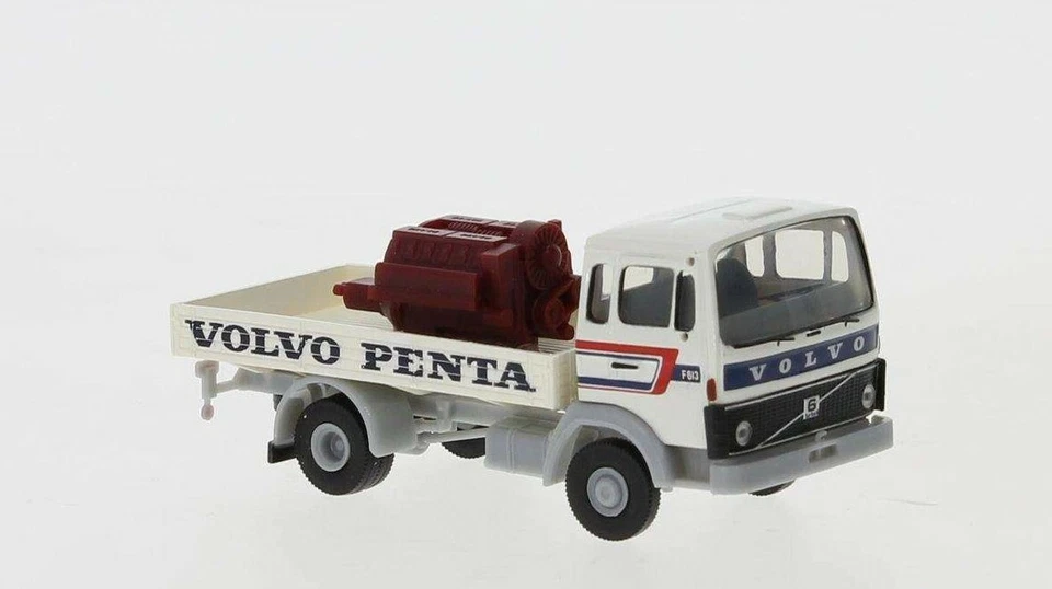 BREKINA 34764 - Volvo autocarro  carico motore marino Volvo Penta scala HO 1:87  - Immagine 1 di 1