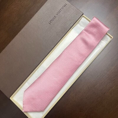Corbata de jacquard de seda rosa Louis Vuitton audaz sin usar Foto 1 de 4