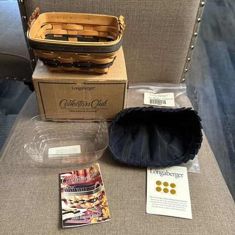 Longaberger Collectors Club 2000 Renewal Basket Set Basket, Liner, Protector Cover