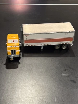 Disney Pixar Cars 16 Paul Valdez Hauler Complete Diecast Mattel - Image 1 of 4
