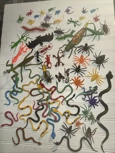 Gemischtes Spielzeug Loy. Creepy Crawly Gross Out Spielzeug. Eidechsen Insekten Schlangen Spinnen usw - Bild 1 von 13