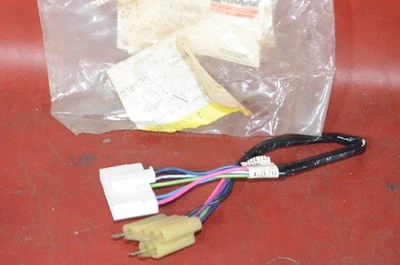 Arnés de cableado puente Mopar 4124748 Chrysler Fifth Avenue Chimes 1985-86 nuevo de colección Foto 1 de 4