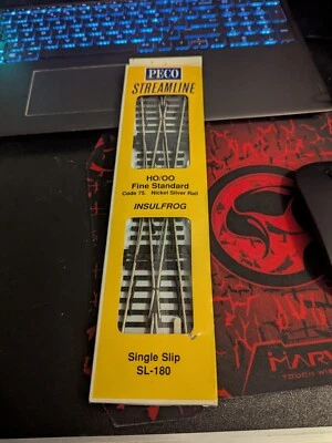 OO Gauge PECO SL-180 Single slip 12° angle INSULFROG Code 75 nickel silver rail - Image 1 of 4