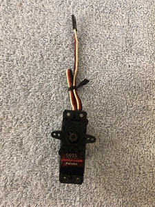 Futaba S9351 Servo digitale ingranaggio in metallo ad alta coppia - Foto 1 di 12